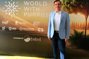 Dr-Farhad-Reyazat-world-with-Purpose-better-world