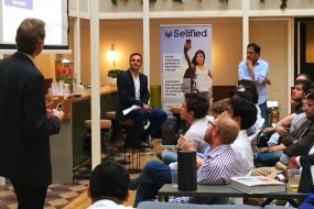 Dr Farhad Reyazat mentoring entrepreneurs