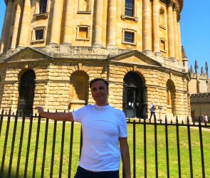 Dr Farhad Reyazat oxford